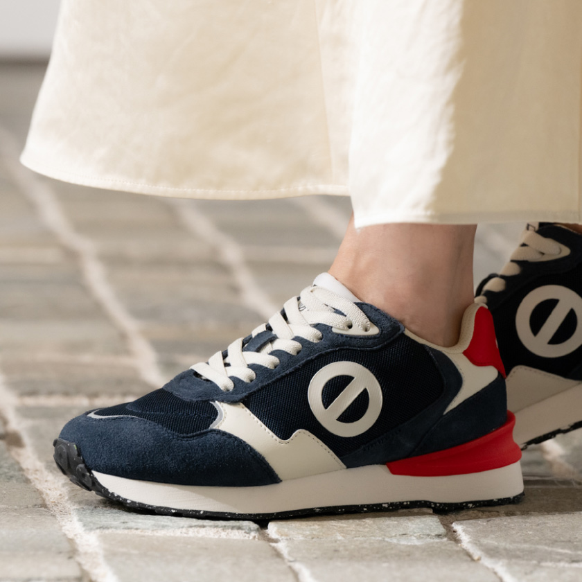 NO NAME 〈トバ〉TOVA NAVY/RED写真